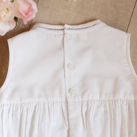 White Smocked Romper Pink Embroidery Feltman Brothers Pin Tucks 9 Months NWT - Picture 4 of 4